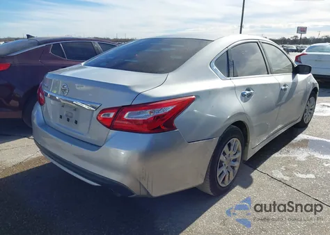 2016 Nissan Altima 2.5/2.5 S/2.5 Sl/2.5 Sr/2.5 Sv z USA, uszkodzony, nr VIN 1N4AL3AP0GC231326